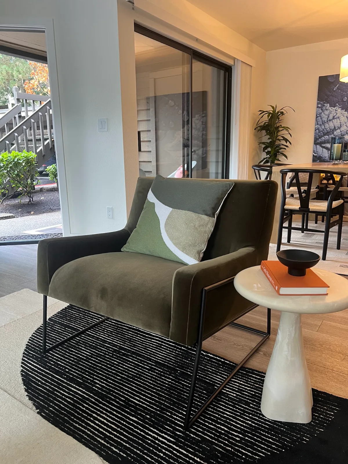 The Park in Bellevue: Warm lighting and tailored textiles