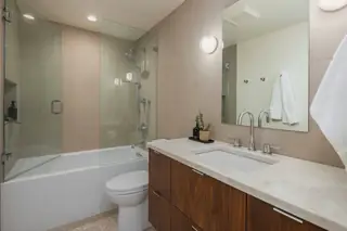Edmonds Beach House furnishings