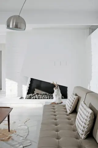 Minimalist modern living room with fireplace