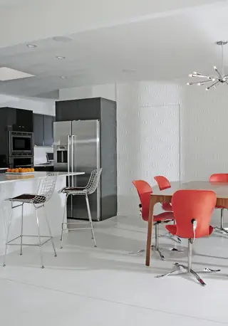Modern open-plan kitchen and dining area